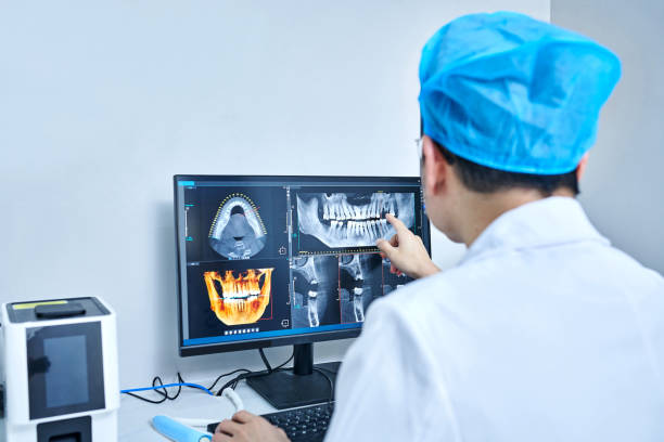 Best Weekend Emergency Dental Services in Rio, WI